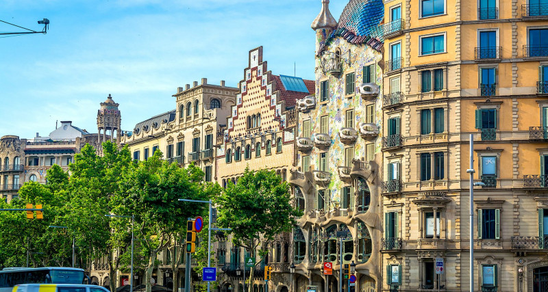 img Locales Comerciales de Grandes Firmas